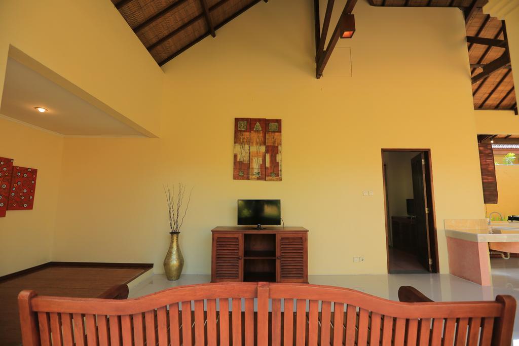 Putri Bali Villa Seminyak  Luaran gambar