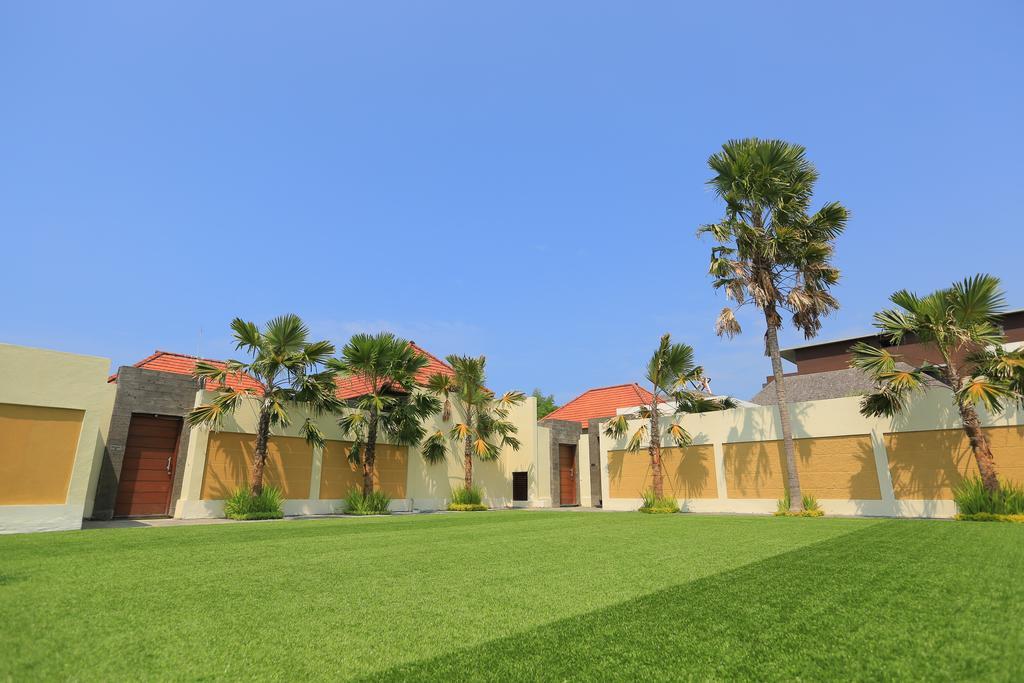 Putri Bali Villa Seminyak  Luaran gambar